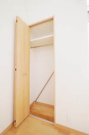 モンステラ高田Bの物件内観写真